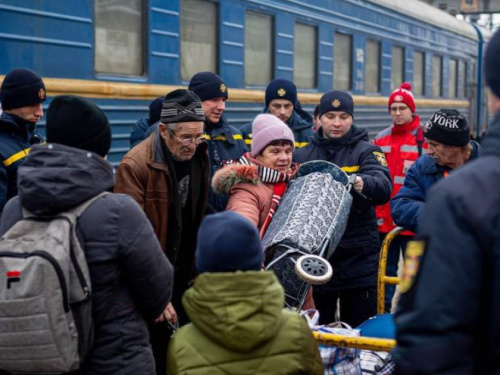 У Кам’янському зареєстровано понад 31 тисячу переселенців: місто продовжує підтримувати ВПО