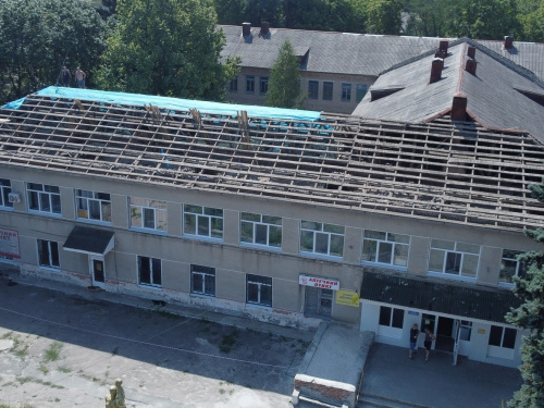У Кам’янському районі продовжують осучаснювати заклади медичної та культурної сфери громади - подробиці
