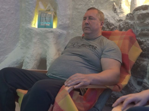 Віз хліб людям і потрапив під атаку FPV-дрона: Фонд Ріната Ахметова допоміг Ігорю Лисиці пройти реабілітацію