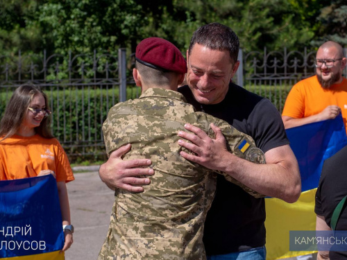  громада Кам'янського зустріла свого Героя вдома