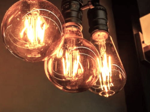 У Кам'янському у четвер, 16 квітня, вимикатимуть світло: графік та адреси відключень