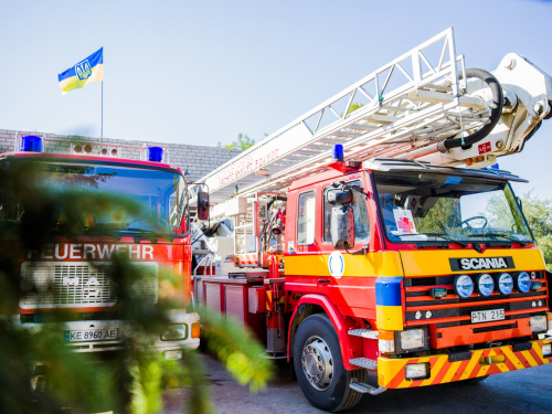 Безпека на висоті: Верхівцівська громада отримала пожежну автодрабину від міжнародних партнерів