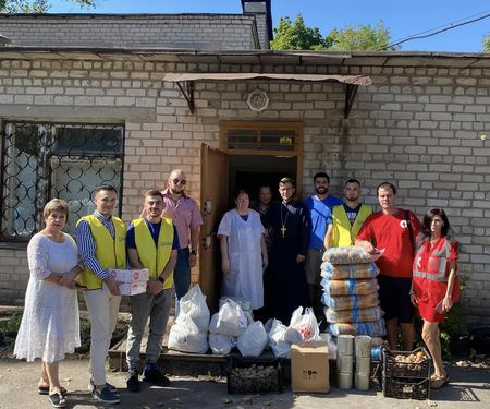 Волонтери Кам'янського допомагають військовим на реабілітації