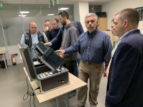 Інженерія в інноваціях: як Метінвест Політехніка та Schneider Electric готуватимуть студентів до цифрової промисловості майбутнього