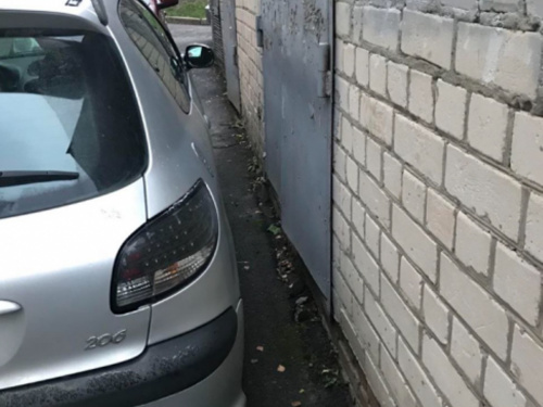 Недбале паркування заважає відновленню світла: звернення до мешканців Кам’янської громади