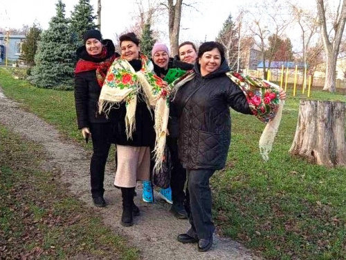 “Етнохатинка” Карнаухівки ожила: гості занурилися в козацьку історію та магію української хустки