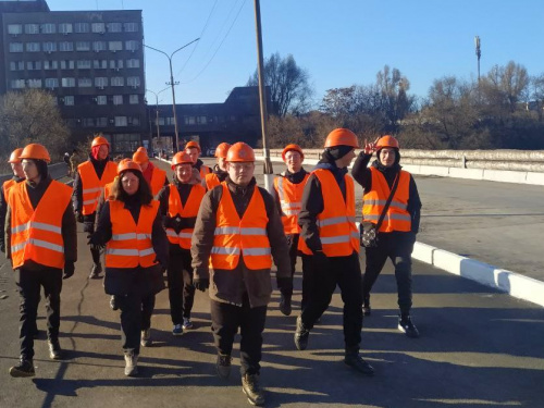 Сучасна молодь знайомилася з перспективними професіями на Каметсталі