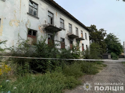 Криваве вбивство: у Кам'янському чоловік побив знайомого до смерті