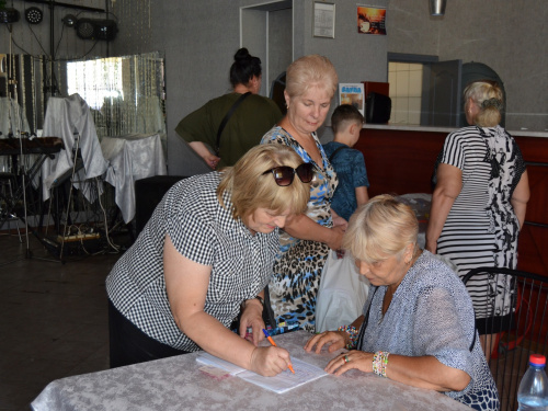 У двух громадах Кам'янського району для переселенців організували благодійні обіди - подробиці