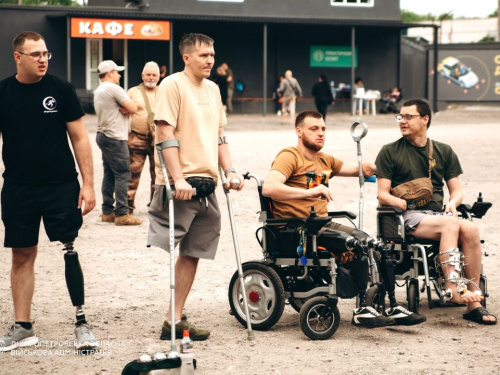 На Дніпропетровщині провели безбар’єрний турнір з петанку: серед учасників - команда з Кам’янського