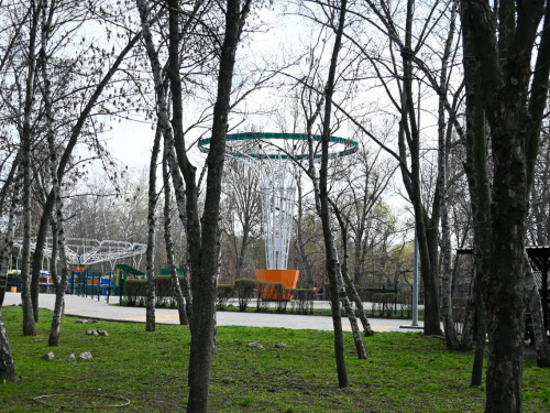 У Кам’янському «Шахед» пошкодив підприємство та трамвайну мережу: подробиці 18 квітня