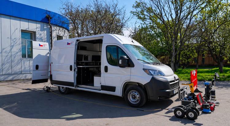 Роботи-інспектори для Аульського водоводу: як техніка з Чехії рятуватиме від аварій Кам’янське та Дніпро