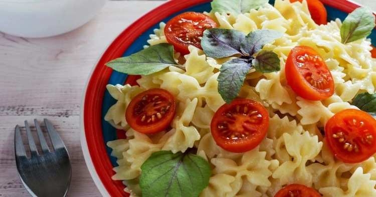 Салат "Італійський кінь": рецепт страви-талісману 2026 року, яка притягує удачу й достаток