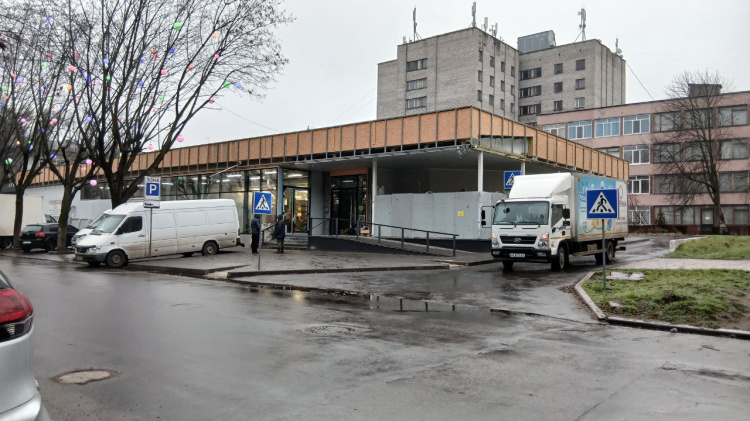 Фінальні приготування: у Кам'янському відкривають п'ятий магазин відомої мережі - подробиці про локації