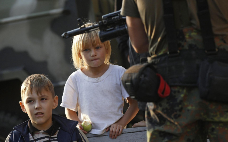 У Кам'янському понад 500 дітей отримали статус постраждалих від воєнних дій