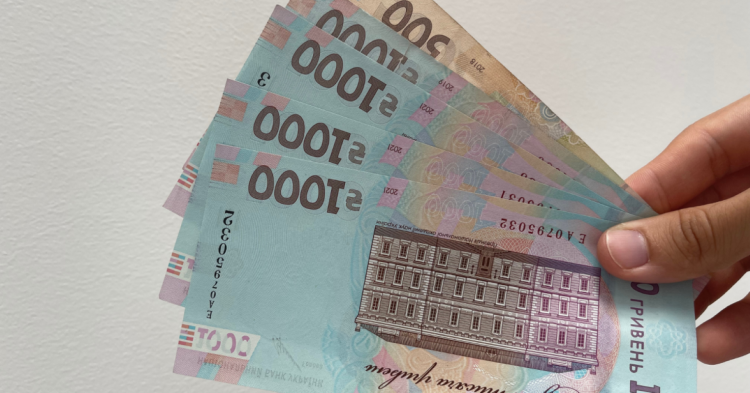 До 150 тисяч гривень на місяць: які вакансії на Дніпропетровщині сьогодні найбільш високооплачувані