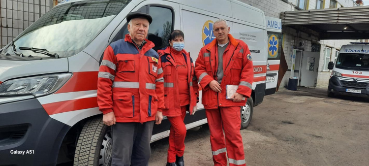 Їхали в Польщу, потрапили у ДТП - в Кам'янському легковик врізався в двоповерховий автобус