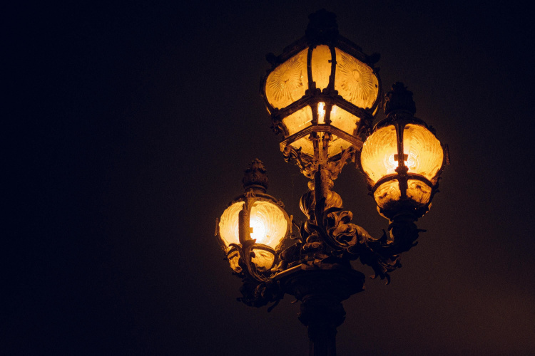 Кому вимкнуть світло 21 березня: ДТЕК оприлюднив список адрес у Кам’янському