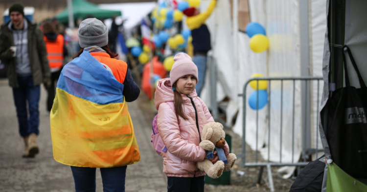 Кам'янське стало другим домом для десятків тисяч переселенців - чи інтегрувались вони в громаду