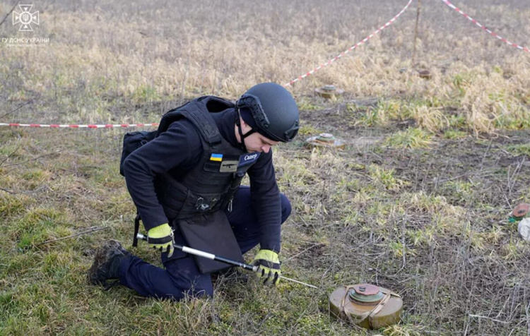 Піротехніки на Дніпропетровщині від початку року знешкодили понад 1,6 тис. вибухових предметів