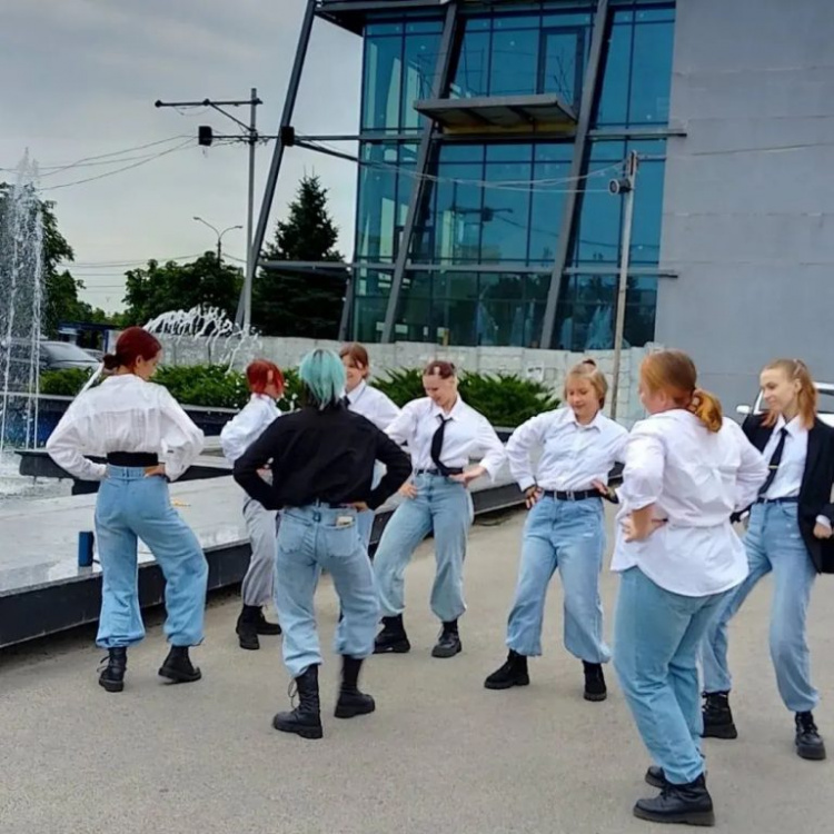 У Кам’янському вперше зібрали на фестиваль шанувальників поп-культури Азії - подробиці