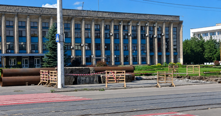 Ремонт тепломережі у Кам’янському триває