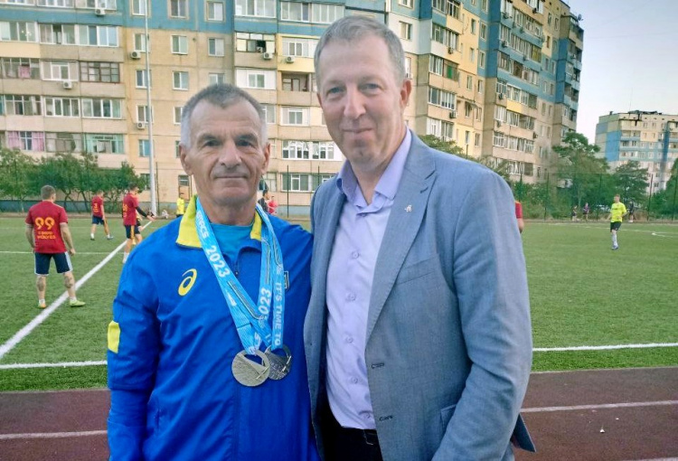 Стаєр з Кам`янського Василь Карпович здобув дві срібні нагороди на чемпіонаті Європи в Італії