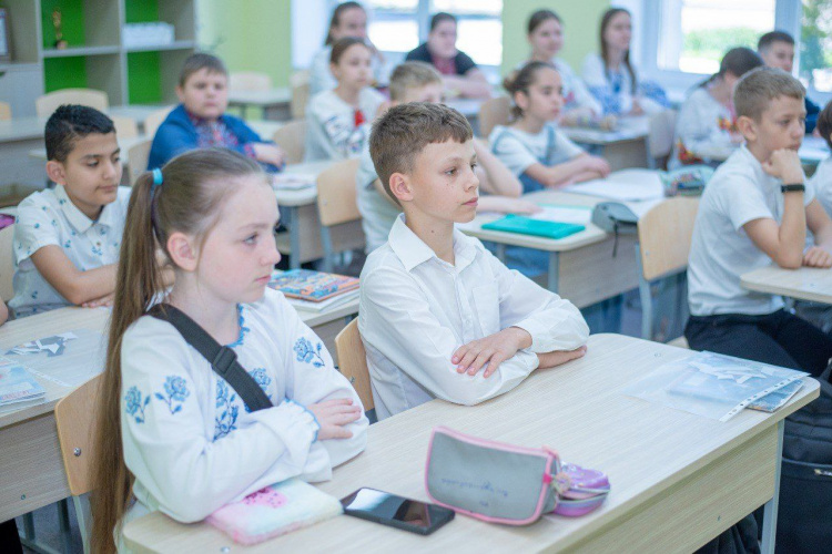 «Школа поколінь» повертається: у Кам’янському відкрили оновлений корпус ліцею після капремонту