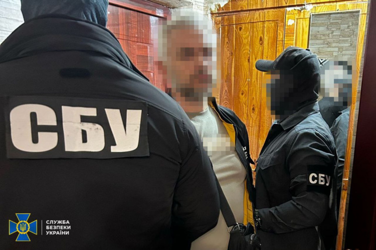 У Кам’янському затримано агента фсб, який допомагав ворогу прорватися до адмінкордону Дніпропетровщини - подробиці