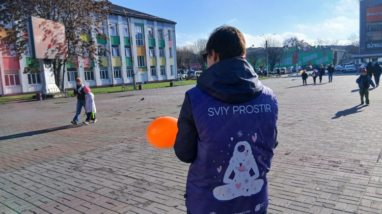 Боротьба із замовчуванням: у Кам'янському розповіли, куди звертатися особам, які постраждали від гендерно зумовленого насильства