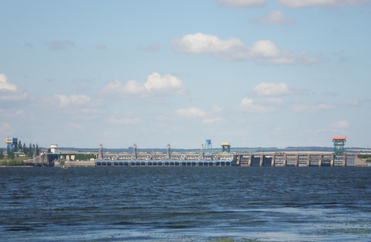 У Кам’янському водосховищі зафіксували критично низький рівень води - чи є загроза для екосистеми
