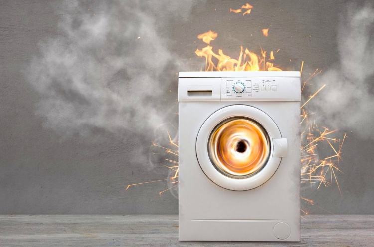 Як отримати компенсацію за згорілу техніку через перепади напруги - покрокова інструкція