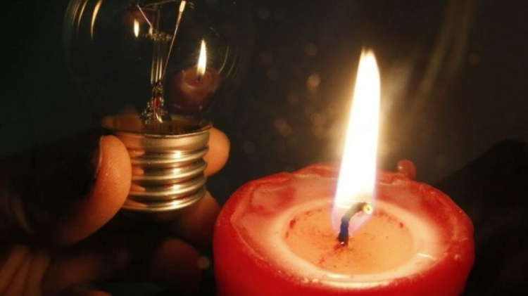 У Кам'янському у вівторок, 19 серпня, вимикатимуть світло: графік та адреси відключень