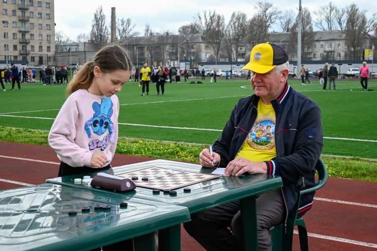 Від йоги до боксу: у Кам’янському створили проєкт, який не має аналогів в Україні