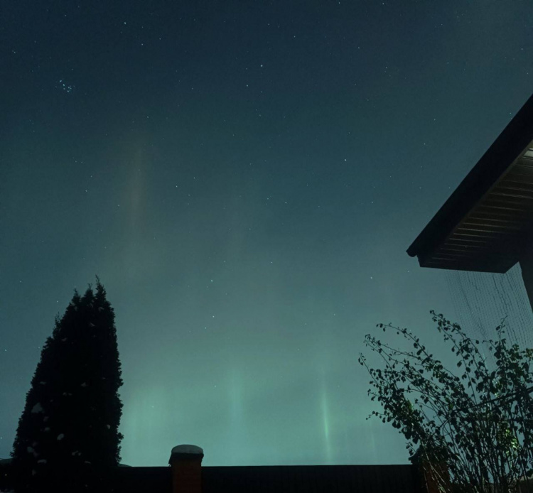 Магія в небі: жителі Дніпропетровщини фіксують дивовижні природні феномени 