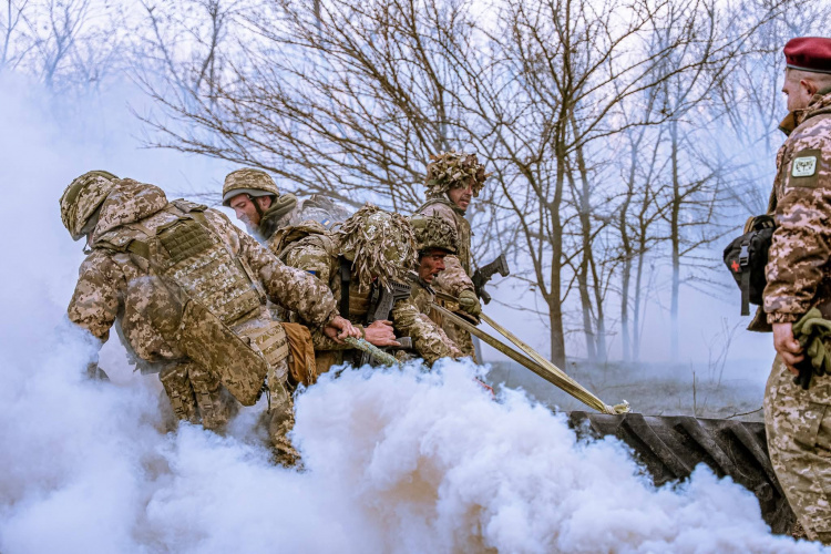 Ситуація критична: Дніпровський напрямок перетворюється на пекло, ворог шукає щілину в обороні