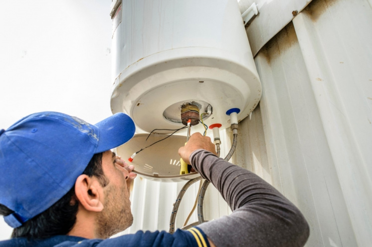 Енергоефективність бойлера: як накип та зношений анод збільшують час нагрівання води