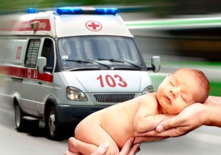 Медики екстренки Кам'янського встановили рекорд по пологам у дорозі - подробиці