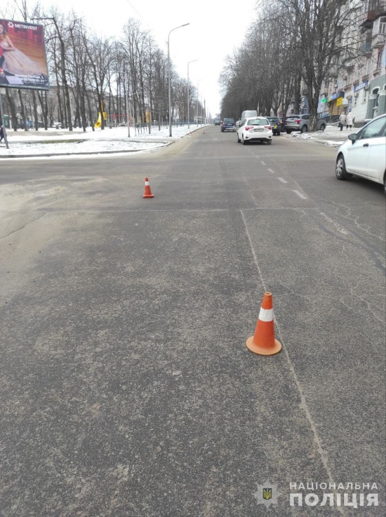 Збив 80-річну бабусю і втік - у Камʼянському затримали водія-порушника