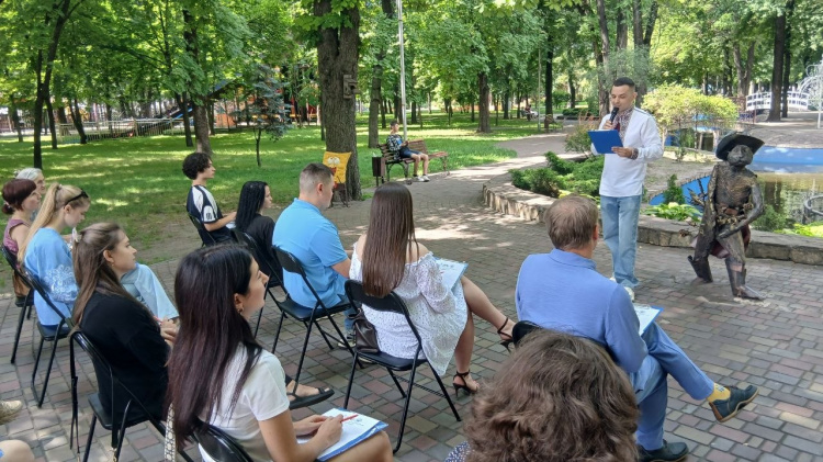 У Кам’янському писали диктант єдності 