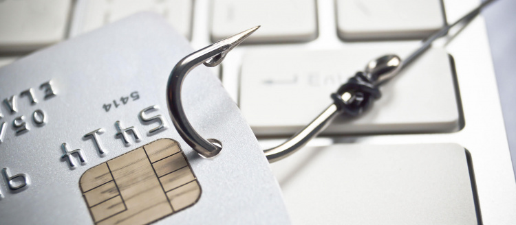 Від фейкових банкірів до крадіжок у ЗСУ: які схеми шахрайства атакували Дніпропетровщину у 2025 році