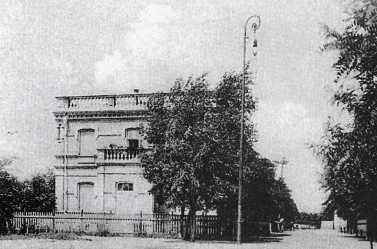 Перша лікарня Кам’янського: як починалася медична історія міста понад 130 років тому