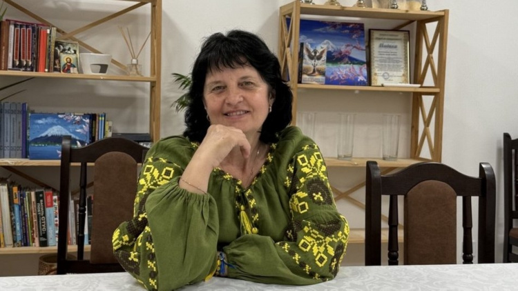 "Любов, яку можна віддати": матір загиблого військового з Дніпропетровщини допомагає іншим пережити втрату