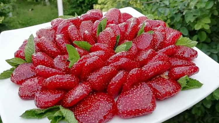 Цукати з полуниці на зиму