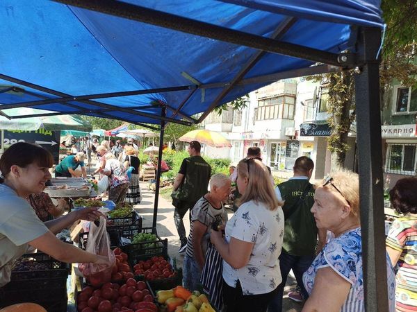 Стихійну торгівлю у Кам'янському ліквідовано - у місті пройшов рейд