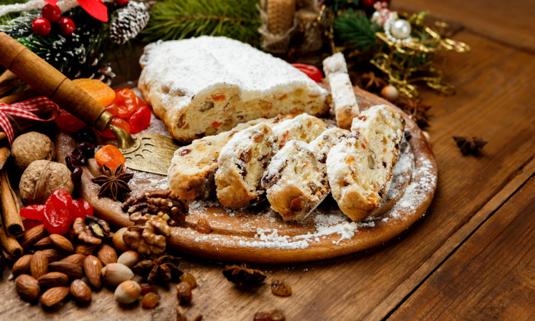 Приготуйте традиційний різдвяний штолен за найкращим рецептом