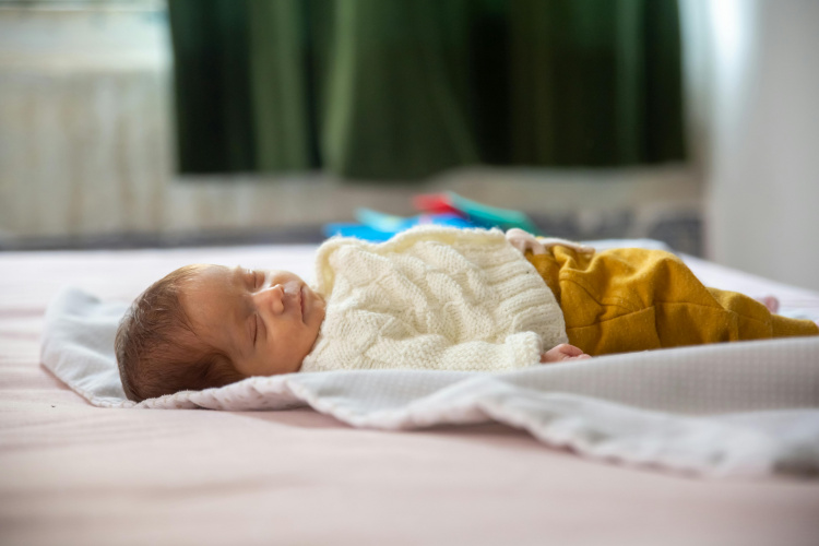 Новонароджений у пакеті: у Дніпрі на подвір’ї багатоповерхівки знайшли дитину з плацентою