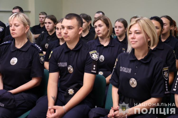 Завтра в школах Кам’янського почнуть працювати інспектори Служби освітньої безпеки