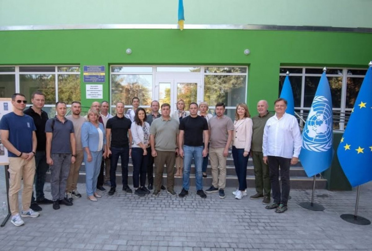 Вектор партнерства: до Дня міста у Кам'янському модернізували медустанову за підтримки Метінвесту