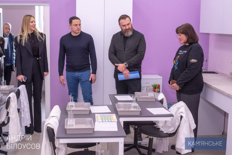 У Кам’янському оновили найстаріший ліцей: на відкриття приїхав міністр освіти